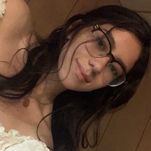 Meet your Posher, Alaina